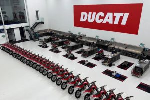 Die Werkstatt des neuen Ducati Factory Racing MXGP Team von Louis Vosters
