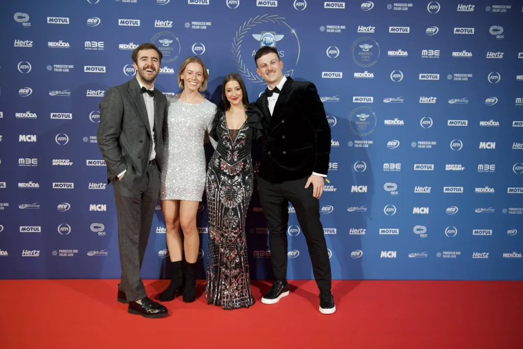 Manuel Lettenbichler und Billy Bolt beim FIM Award 2023.