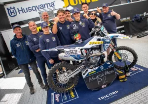 Das BT-Racing beim ersten EMX250 Podium von Lucas Coenen.