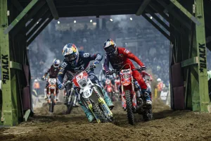 Video-Highlights der FIM SuperEnduro Runde in Krakau.