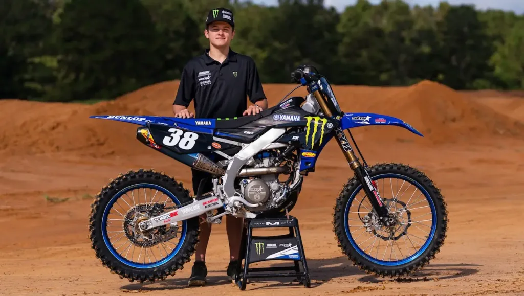 Haiden Deegan verletzt sich in der Supercross Vorbereitung.