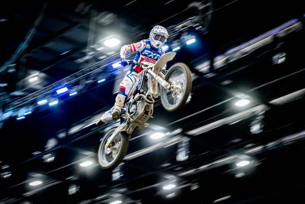 Harri Kullas siegt beim Arenacross Aberdeen am Samstag