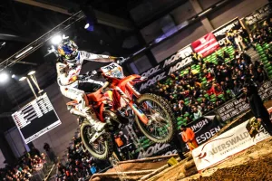 Manuel Lettenbichler schaffte es auf das Podium des SuperEnduro Riesa.