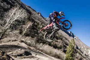 Steve Holcombe schließt sich dem Honda Racing Redmoto World Enduro Team an.
