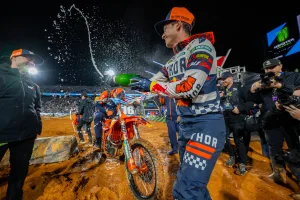 Tom Vialle holt beim Supercross Birmingham seinen zweiten AMA Supercross Sieg.