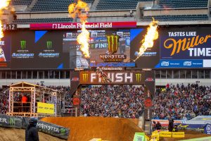 Max Anstie konnte die 250SX Klasse beim Supercross Philadelphia für sich entscheiden.