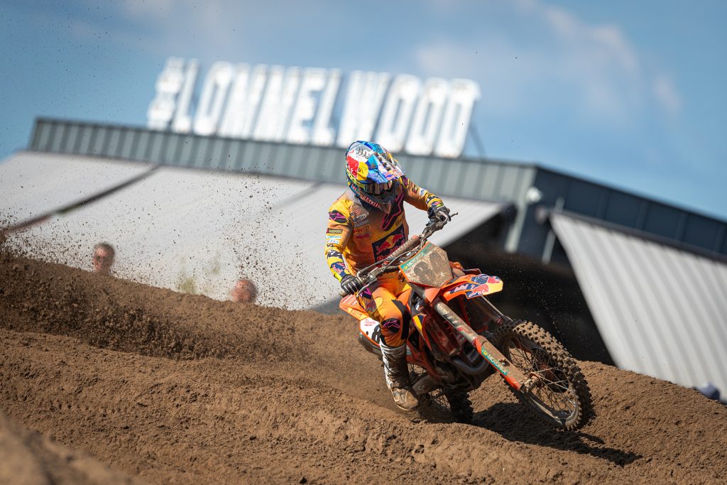 Jeffrey Herlings dominierte den MXGP of Flanders in Lommel.