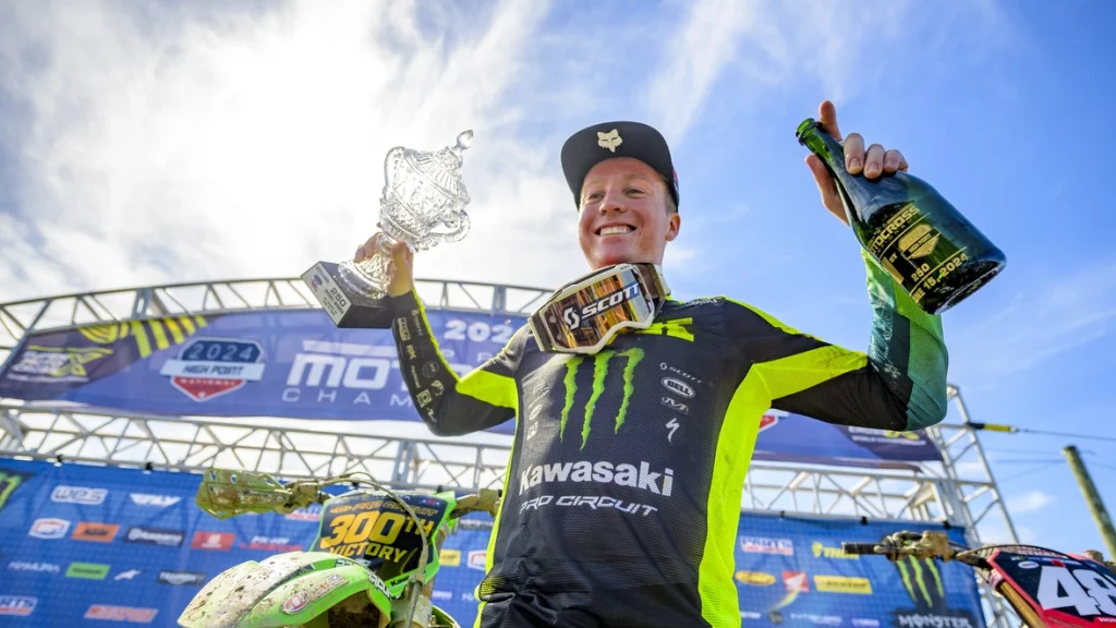 Ty Masterpool bleibt bei Pro Circuit Kawasaki