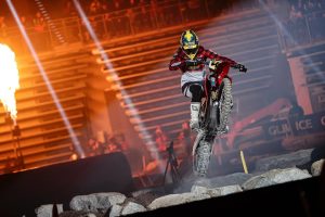 Eddie Karlsson holte beim Auftakt der SuperEnduro WM in Polen den ersten WM Punmt für Stark Future