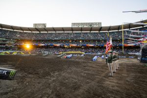 Das Angel Stadium lädt zum zweiten Mal in der AMA Supercross Saison 2025 ein. Das Anaheim A2 steht auf dem Programm.