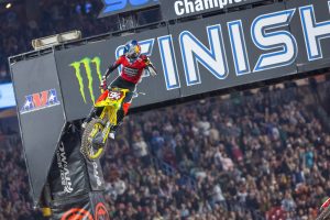 Ken Roczen holte beim zweiten Main Event des Triple Crown in Glendale den Sieg.