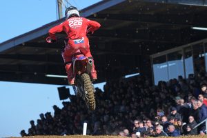 Beta Pilot Tom Koch beim Rennen in Montevarchi.