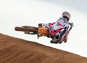 Maximilian Werner auf seinem neuen Arbeitsgerät, der Gabriel SS24 KTM Factory Junior 250 SX-F.