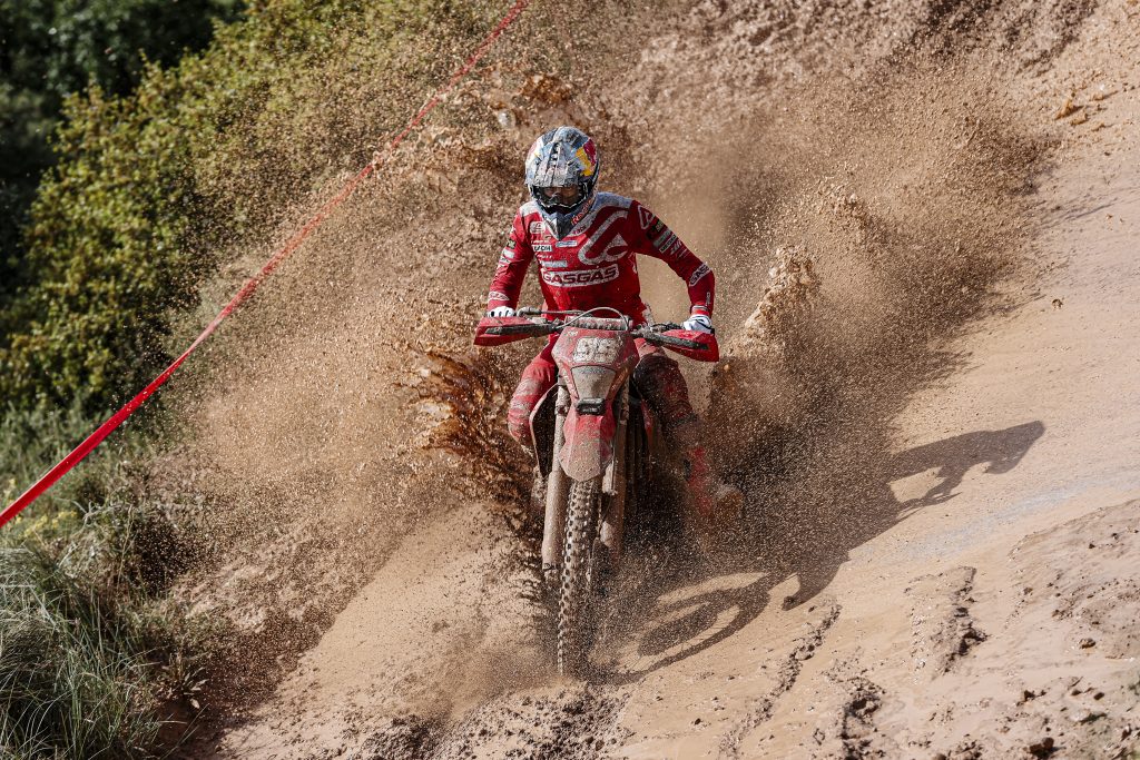 Andrea Verona siegt an Tag 2 des EnduroGP in Spanien