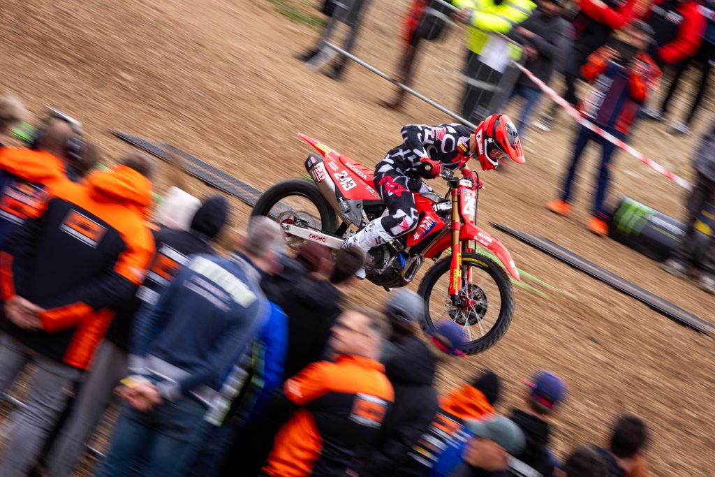 Tim Gajser wird sich wohl einer Operation unterziehen müssen.