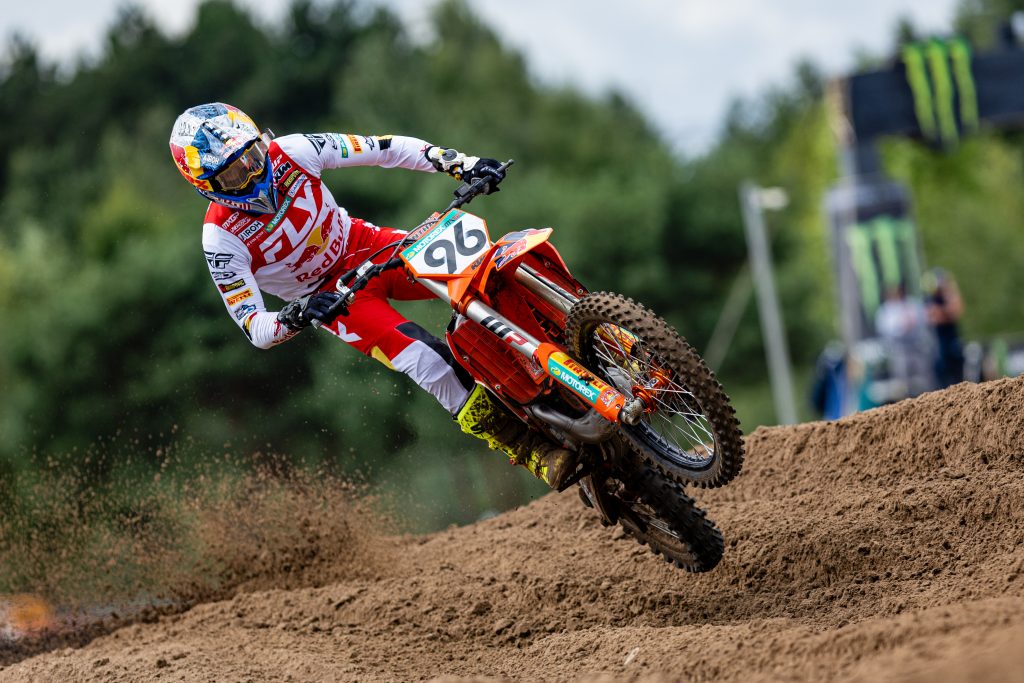 Lucas Coenen setzt Romain Febvre immer mehr unter Druck.