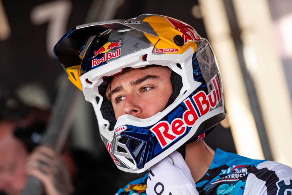 Liam Everts gibt sein ADAC MX Masters Comeback im französischen Bitche.