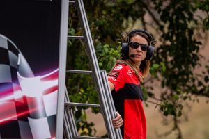 Livia Lancelot bei einem ihrer letzten Einsätze als Teammanagerin in der MXGP.