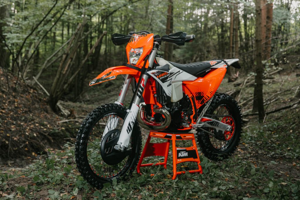 Die KTM 300 EXC HARDENDURO des Modelljahres 2026