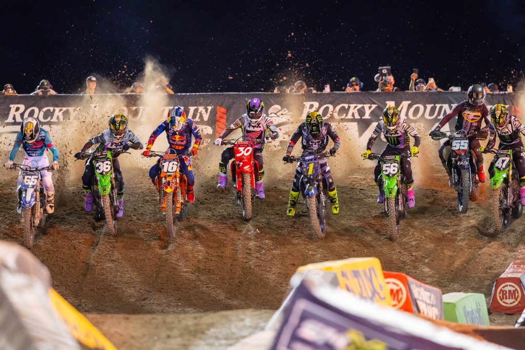 Start der 250er Klasse beim SMX-Finale in Las Vegas.