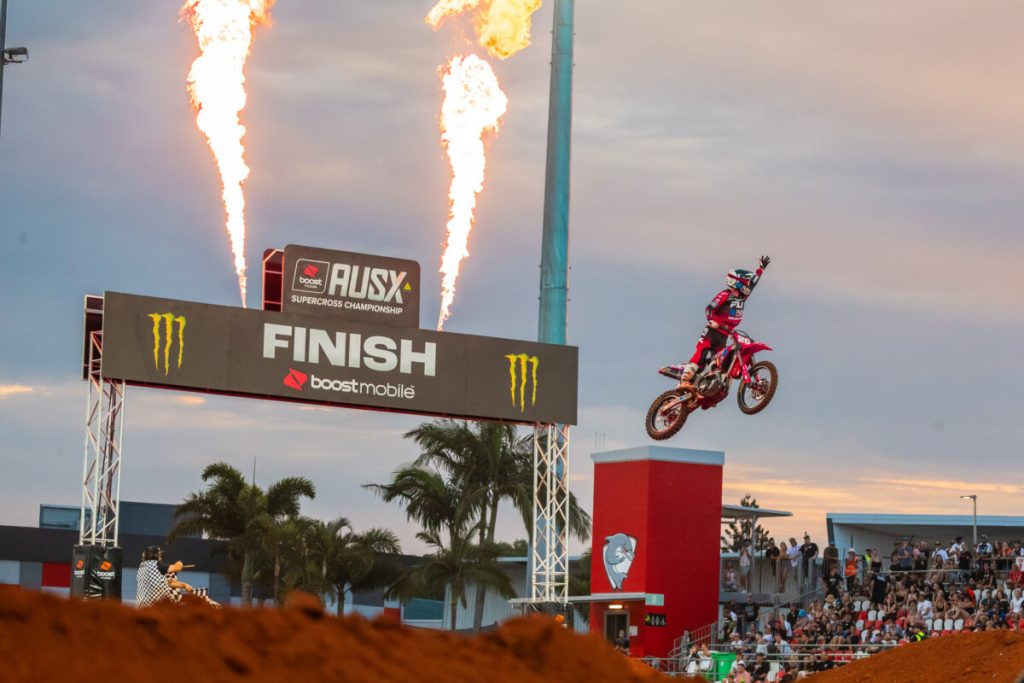 Dean Wilson gewann das Supercross im australischen Redcliffe.