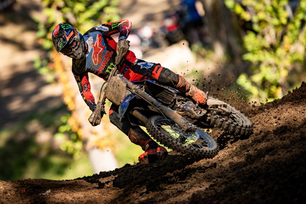 Calvin Vlaanderen beim MXoN 2025 in niederländischen Nationalfarben.