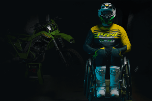 Stephan Büttner kehrt zurück zum Supercross, trotz Querschnittslähmung.