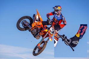 Eli Tomac mit Kabelzugkupplung an der KTM