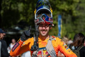 Manuel "Mani" Lettenbichler in seiner nun bereits seit Jahren gewohnten Siegerpose.