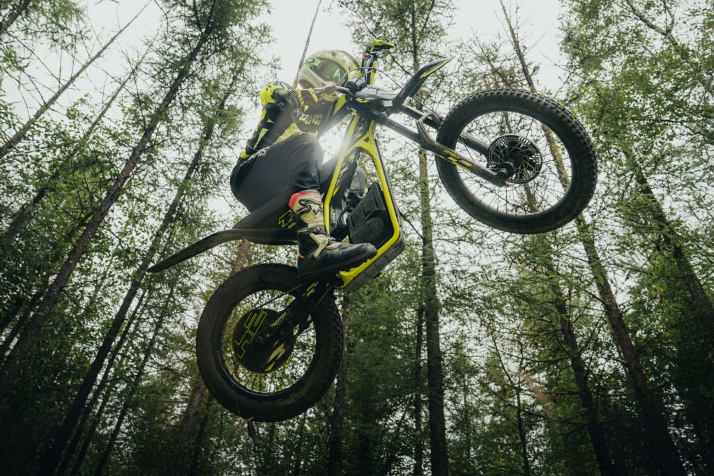 TXP 24 MY26 Triumph final 27 qamzqk