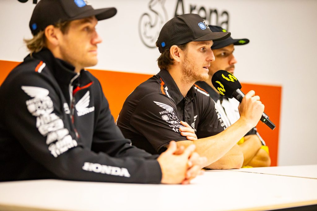 Christian Craig, Joey Savatgy und Jason Anderson während einer WSX Pressekonferenz