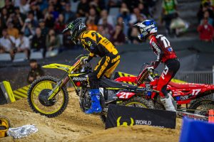 WSX SouthAfrica: Jason Anderson und Joey Savatgy lieferten das wohl spannendste SX-Race der Saison 2025.