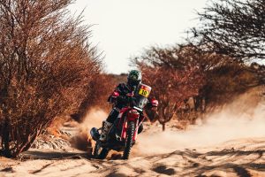Skyler Howes holt in Stage 11 seinen ersten Etappensieg bei der Dakar 2026.