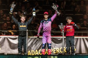 Oskar Romberg gewinnt sein erstes Supercross Rennen beim ADAC Supercross Dortmund.
