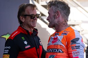 Jeffrey Herlings mit Teamchef Giacomo Gariboldi