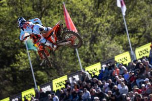 Die IXS-Tribüne des MXGP der Schweiz ist Jahr für Jahr gut besetzt.