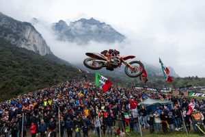 Der MXGP of Trentino bietet nicht nur spannende Rennen, sonder auch eine atemberaubende Kulisse.