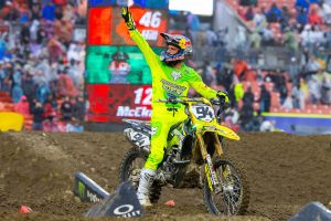 Ken Roczen kämpft sich bis auf einen Punkt an die Tabellenspitze heran
