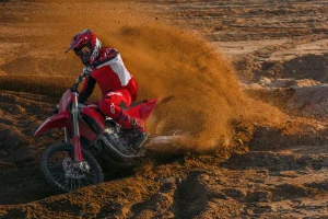 Louis Motorrad verlost eine Ducati Desmo450 MX