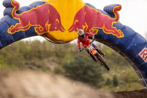 Valentin Kees gewann die DMX250 Runde in Schnaitheim