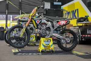 Die von Ken Roczen eingesetzte RM Z 450 könnte an diesem Wochenende den Titel in der 450SX Meisterschaft holen.jpg