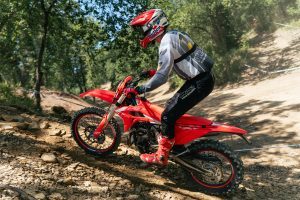 Sebastian Busty Wolter beim Test der Beta XTrainer 200 2T 2027