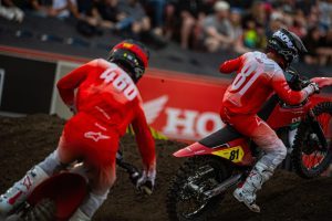 Brian Hsu und Michael Hicks waren auf den Stark Future Bikes beim Auftakt der WSX in Galgary immer vorn dabei