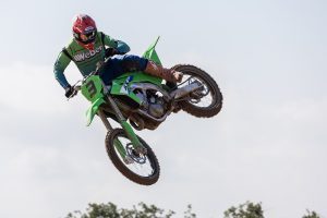 Sebastian Busty Wolter beim Test der neuen Kawasaki KX450F MJ 2027
