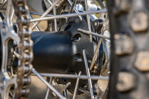Kove-MX250R-Radnabe-hinten